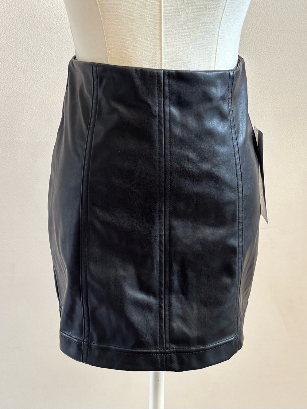NWT Black Faux Leather Mini Skirt High Rise Y2K Clubwear Small